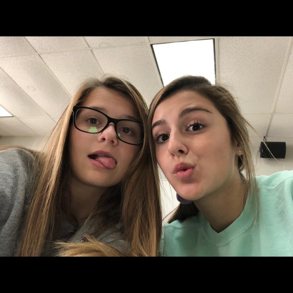 Profile Picture of Macy Morgan (@macymo359) on Poshmark