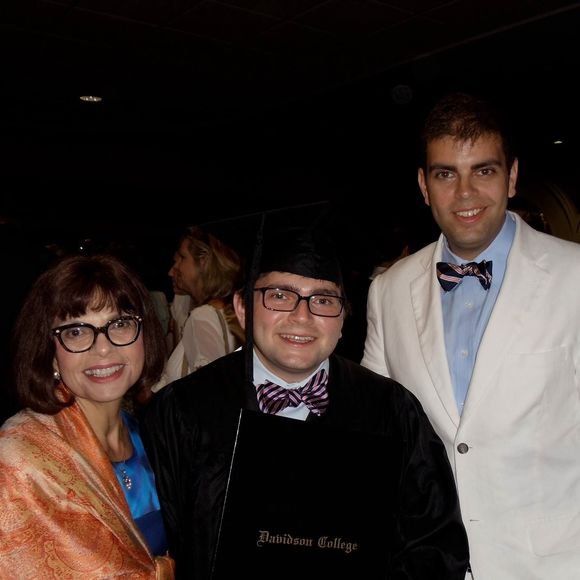 Profile Picture of Nancy Gitis (@nancygitis) on Poshmark