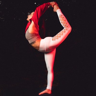 Profile Picture of Jessica Derhammer | Hammer And Flow Yoga (@JessDerhammer) on Twitter