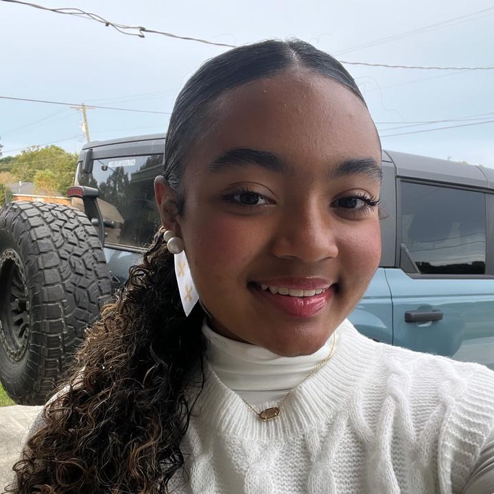 Profile Picture of kiersten<3 (@kierstenkelee) on Tiktok