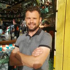 Profile Picture of Peter Quick (@peterwquick) on Twitter