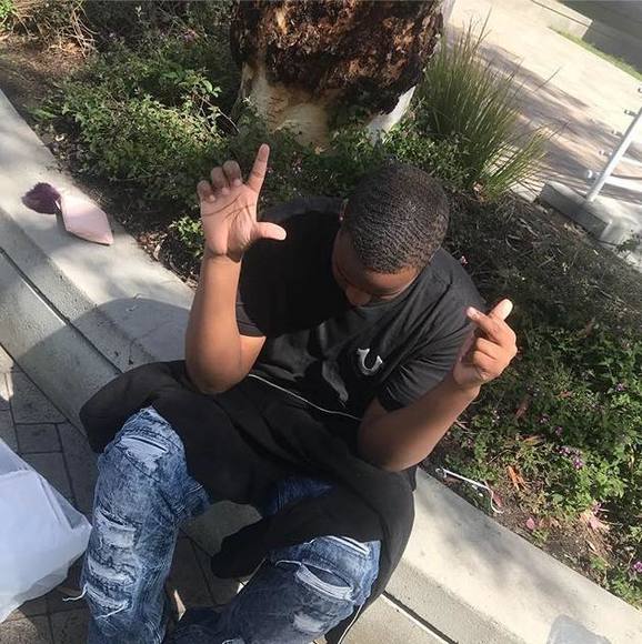 Profile Picture of Delgen Foye (@delfoye) on Poshmark