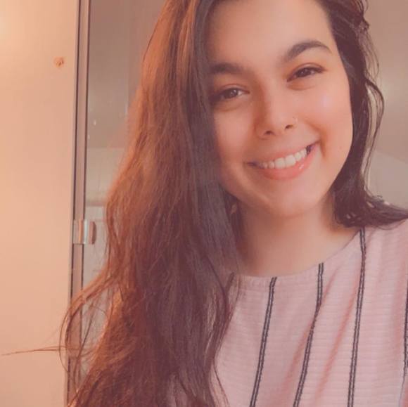 Profile Picture of Camila Lenzano (@camilaaaxo) on Poshmark