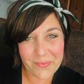 Profile Picture of Nicky Keller (@imnickyb) on Pinterest