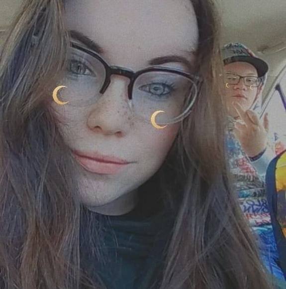 Profile Picture of Sydnee Purdum (@sydneepurdum) on Poshmark