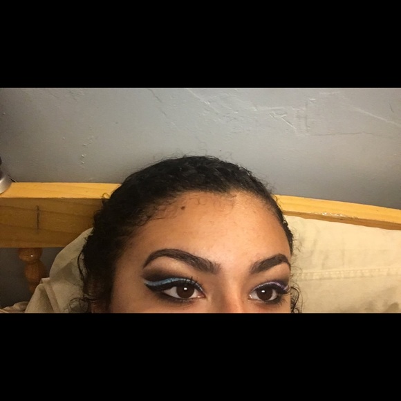 Profile Picture of Ebs Noland (@ebonynoland) on Poshmark