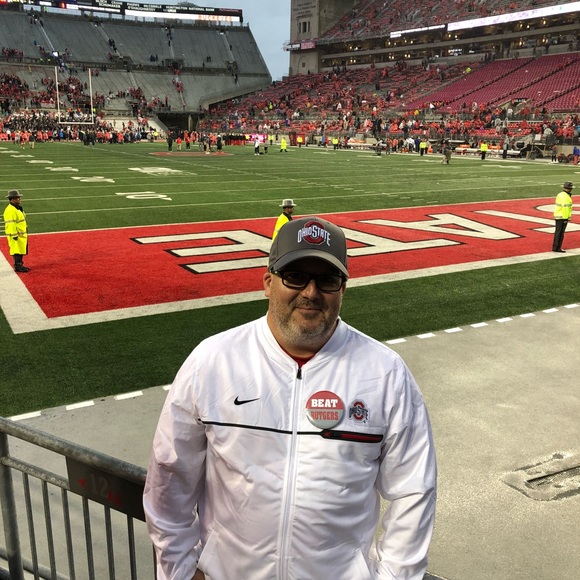 Profile Picture of Travis Stewart (@tbstewart42) on Poshmark