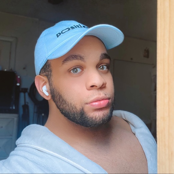 Profile Picture of John Savino (@johnanthony200) on Poshmark