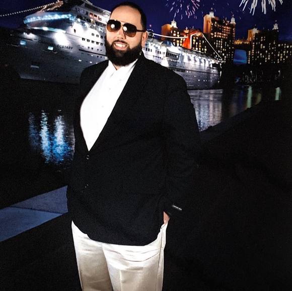 Tyler Cantrelle - Poshmark Profile Picture of Tyler Cantrelle (@tylercan985) on Poshmark