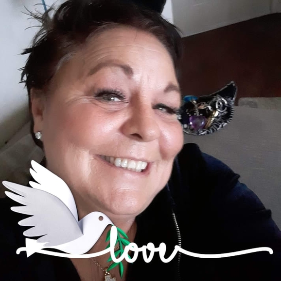 Tammie Benish - Poshmark Profile Picture of Tammie Benish (@tammiebenish) on Poshmark