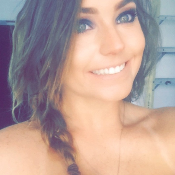 Profile Picture of Morgan Fille (@mfille3) on Poshmark