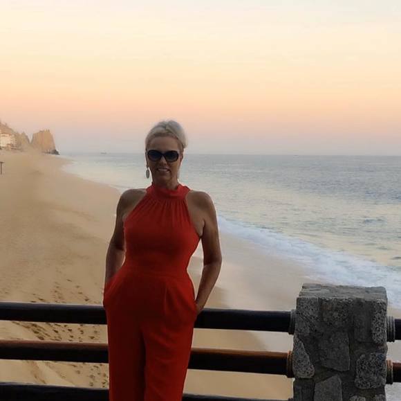 Profile Picture of Dawn Hoffner (@dawnhoffner) on Poshmark