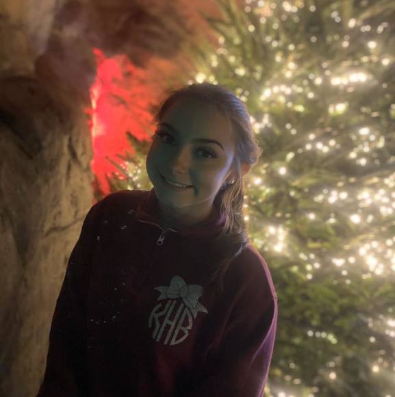 Profile Picture of Kacie Honoski (@honoskikacie) on Poshmark