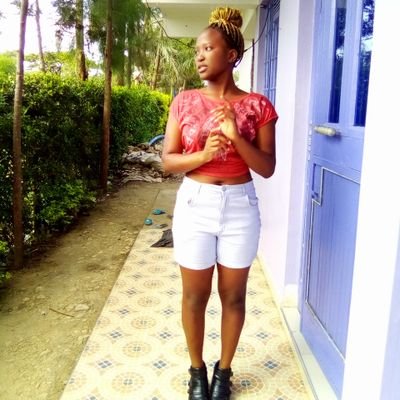 Profile Photo of Becky Apple Atila (@AtilaApple) on Twitter