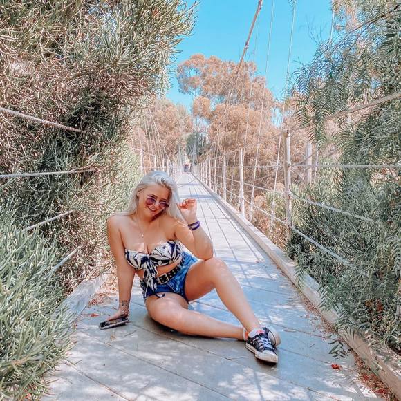 Profile Picture of Abby Neisner (@neisnera) on Poshmark