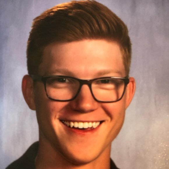 Profile Picture of Beau Bayham (@beaubayham) on Poshmark