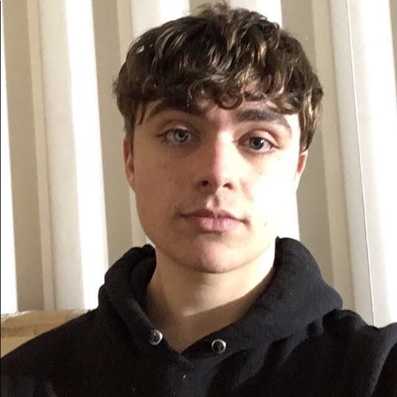 Profile Picture of Jacob Mefford (@jmefford19) on Poshmark