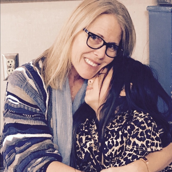 Profile Picture of Karyn Dargenton (@kdargenton) on Poshmark