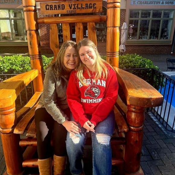 Profile Picture of Kristina Fearnside (@kdfearnside) on Poshmark