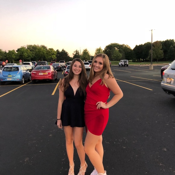 Profile Picture of Jessica Adner (@jessicaadner) on Poshmark