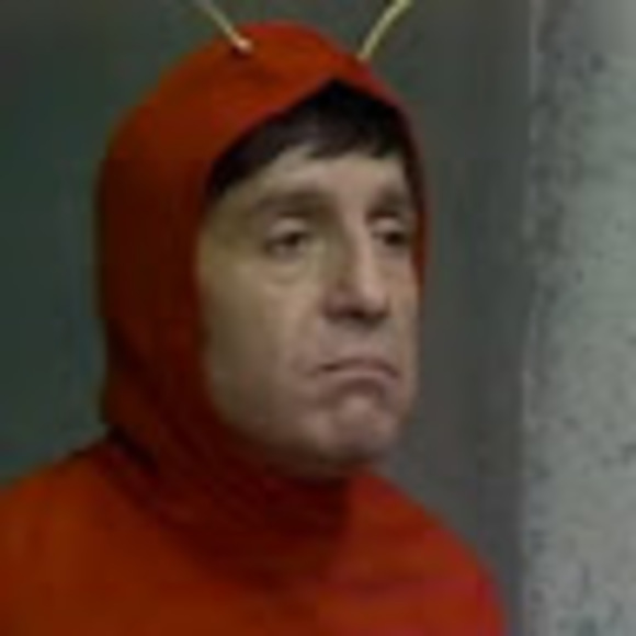 Profile Picture of Alejandro Oviedo (@blueberrydodo) on Poshmark