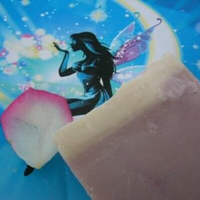 Profile Picture of Sandra Craig (@purplesoapconz) on Twitter