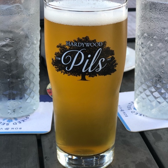 Profile Picture of Troy Rowell (@trowell77) on Poshmark