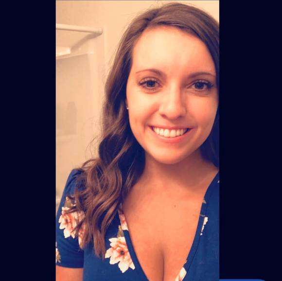 Profile Picture of Brianna Barkema (@barkema96) on Poshmark