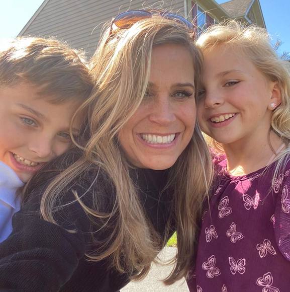 Profile Picture of Nicole Troyano carlow (@ncarlow) on Poshmark