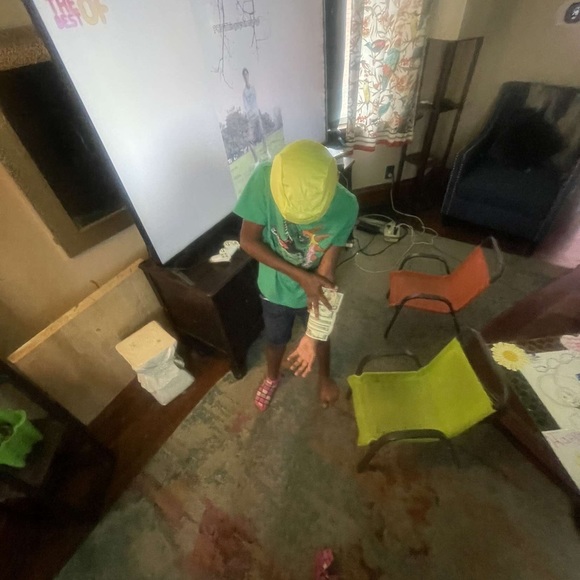 Profile Picture of Joel Hoskins (@joelhoskins) on Poshmark