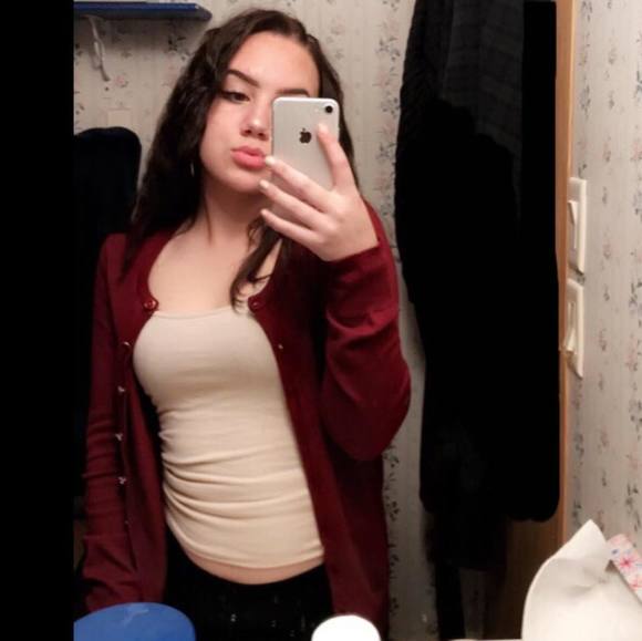 Profile Picture of Whitney Monzillo (@namebrandchick) on Poshmark