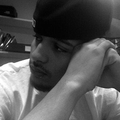 Profile Picture of Jeffrey Guyton (@frizzle989) on Twitter