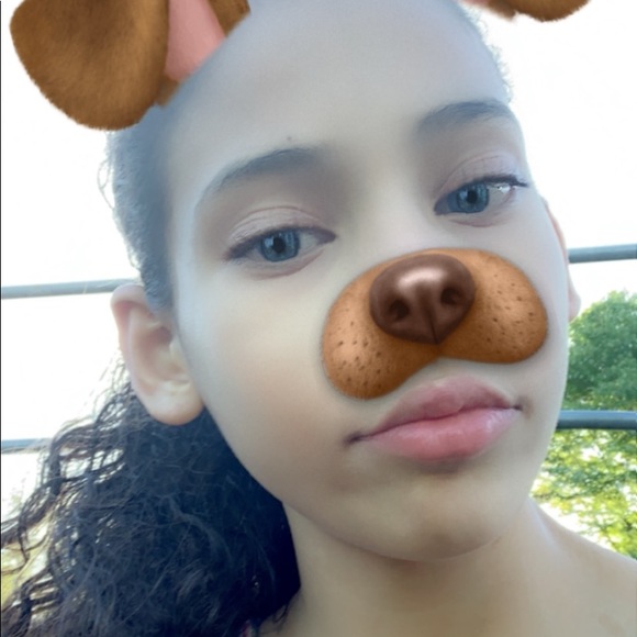 Profile Picture of Maria Ogando (@mogando) on Poshmark