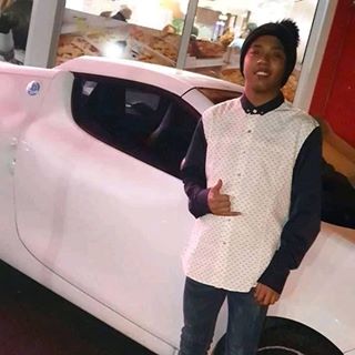 Profile Picture of Tiavina Andrian (@tiavina.andrian.351) on Facebook