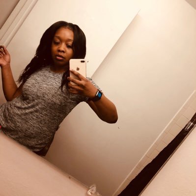 Profile Picture of Monica 💕 (@IssaWify) on Twitter