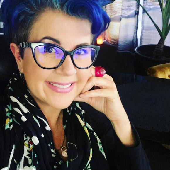 Profile Picture of Heidi Seastrand (@soheidi) on Poshmark