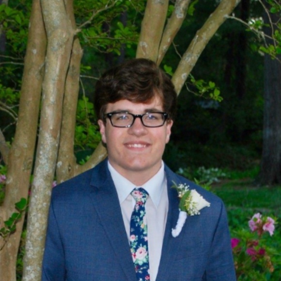 Profile Picture of Kyler Bloxham (@kyler0415) on Poshmark