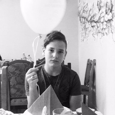 Profile Picture of Robert (@robertdobay) on Twitter