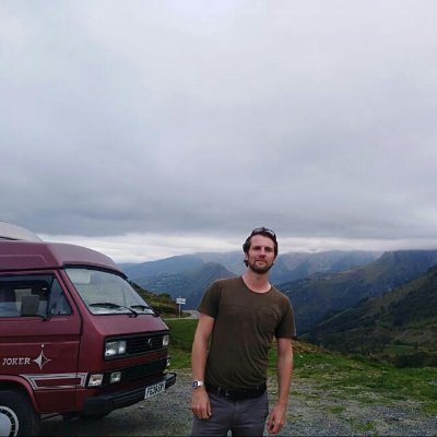 Profile Picture of Tom Rowlands (@tm_rowlands) on Twitter