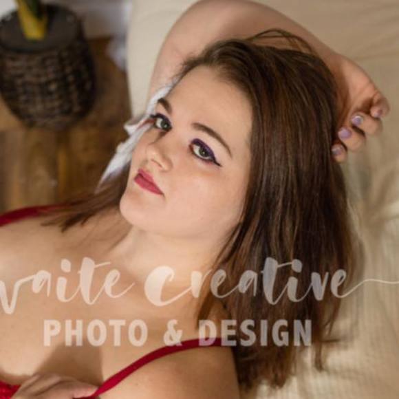 Brenda Klusman - Poshmark Profile Picture of Brenda Klusman (@brendalynn331) on Poshmark