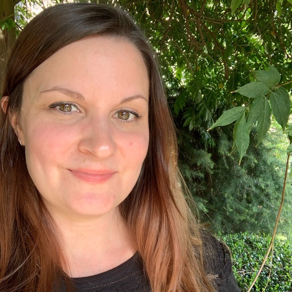 Profile Picture of Christine Chasmer (@cdash1982) on Poshmark