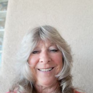 Profile Picture of Kim Ealey (@jimmiesfaninAz) on Twitter