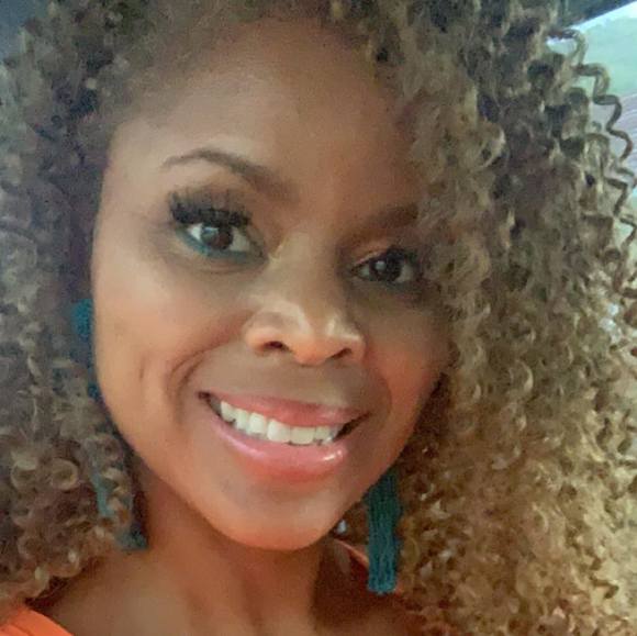 Profile Picture of Ayo Jones (@ayobabie) on Poshmark