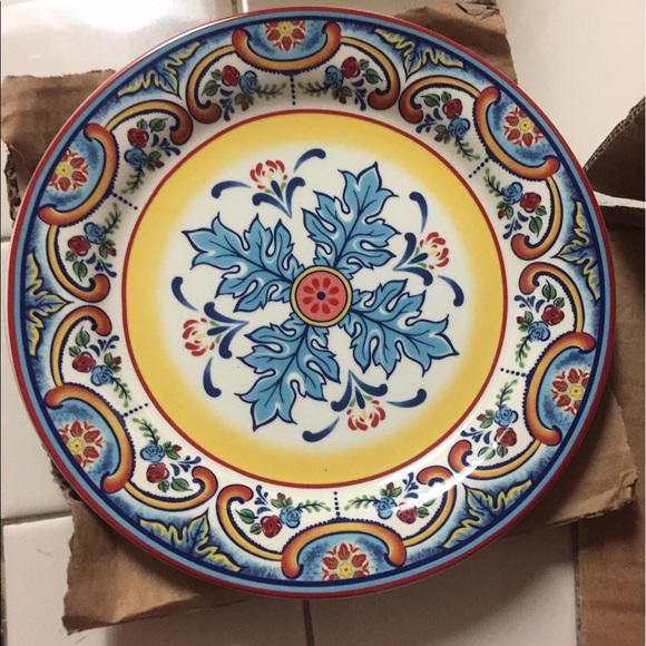 Profile Picture of Ayesha Kanwal (@ayeshakw) on Poshmark