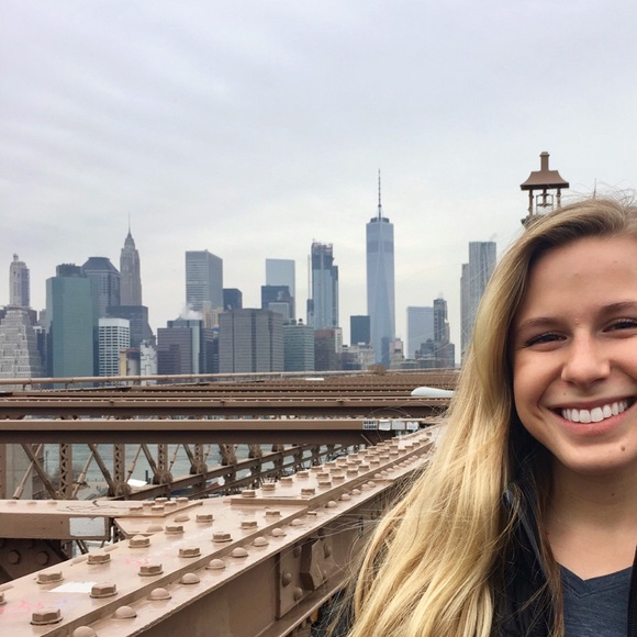 Profile Picture of Cameron Whitehurst (@cameronwh) on Poshmark