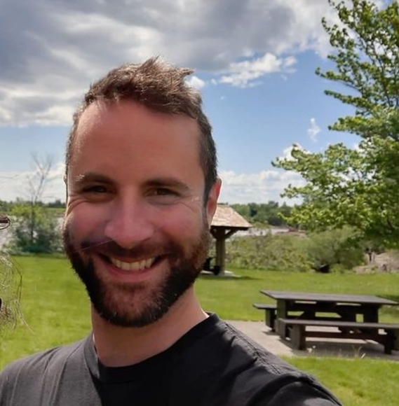 Joé Lessard - Poshmark Profile Picture of Joé Lessard (@lessard_joe) on Poshmark