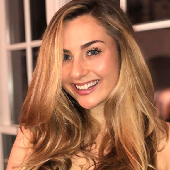 Profile Picture of Lo Donato (@lodonato) on Poshmark