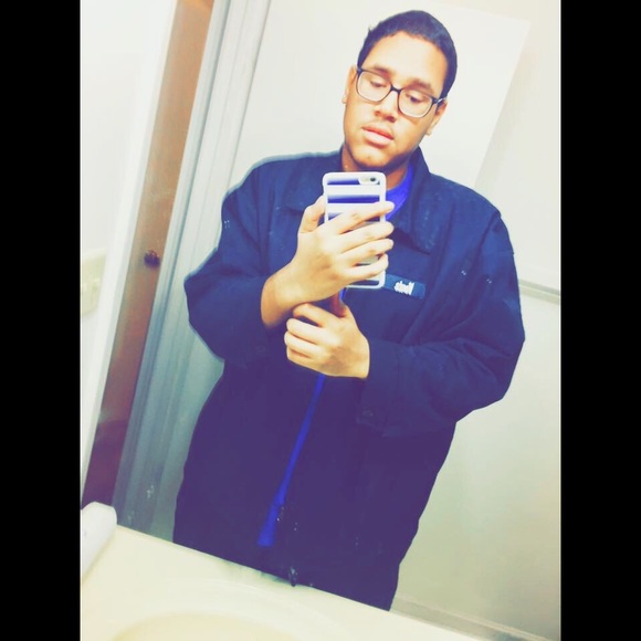 Profile Picture of Devonte Sylvester (@vontelife28) on Poshmark