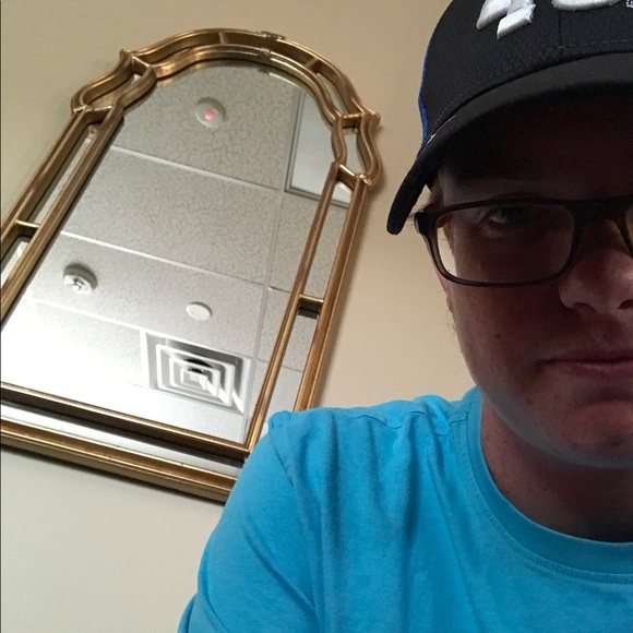 Profile Picture of Thomas Vick (@tvick1234) on Poshmark