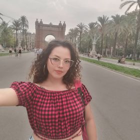 Profile Picture of Andrea Narvaez (@lilith_into_the_forest) on Pinterest